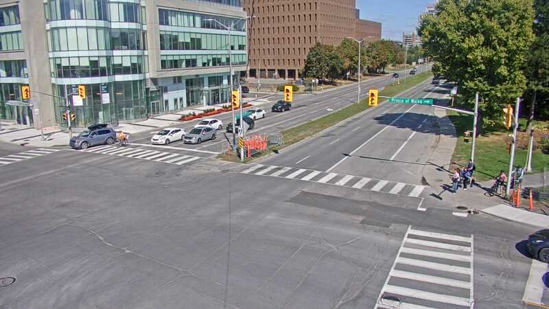 Traffic camera image at 2025-09-14 18:00:45