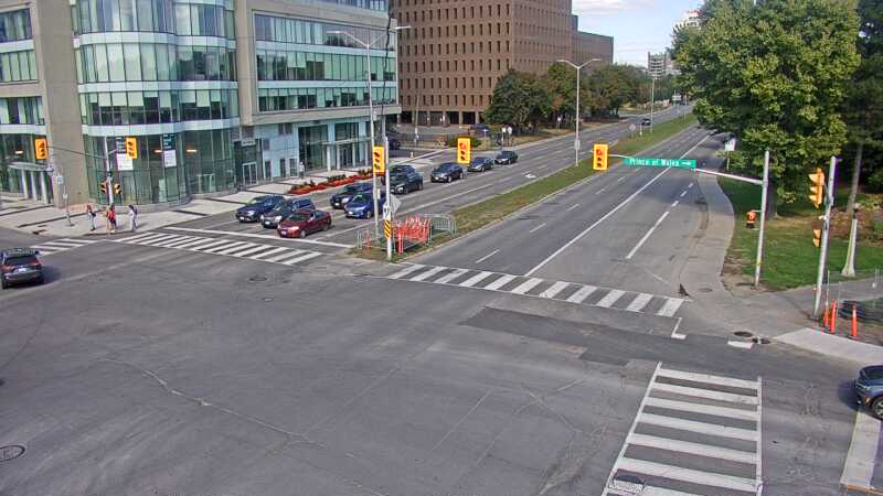Traffic camera image at 2025-09-14 18:50:25
