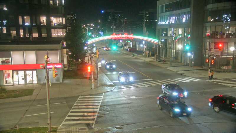 Traffic camera image at 2025-09-18 02:35:23