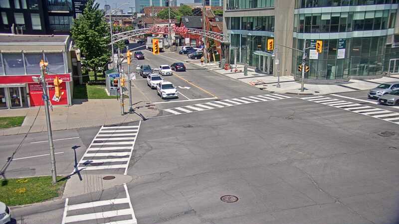 Traffic camera image at 2025-06-30 17:25:36