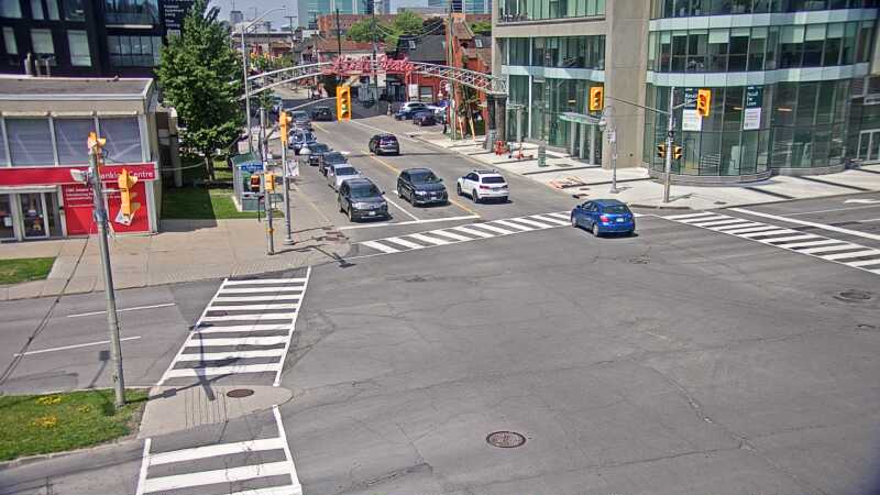 Traffic camera image at 2025-06-30 18:10:23