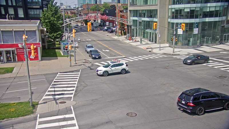 Traffic camera image at 2025-06-30 18:20:25