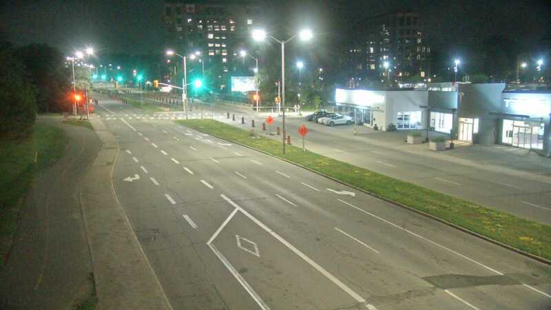 Traffic camera image at 2025-07-03 04:20:23