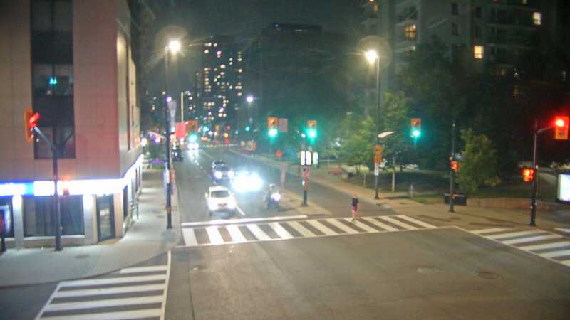 Traffic camera image at 2025-08-04 02:10:24