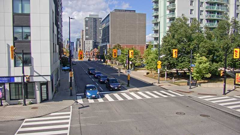 Traffic camera image at 2025-08-24 14:20:24
