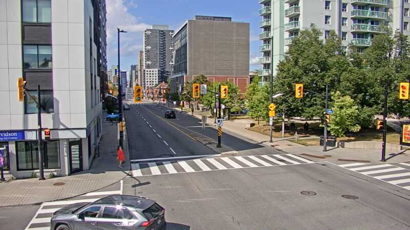 Traffic camera image at 2025-08-24 14:30:24