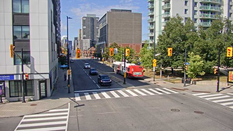 Traffic camera image at 2025-08-24 14:35:25