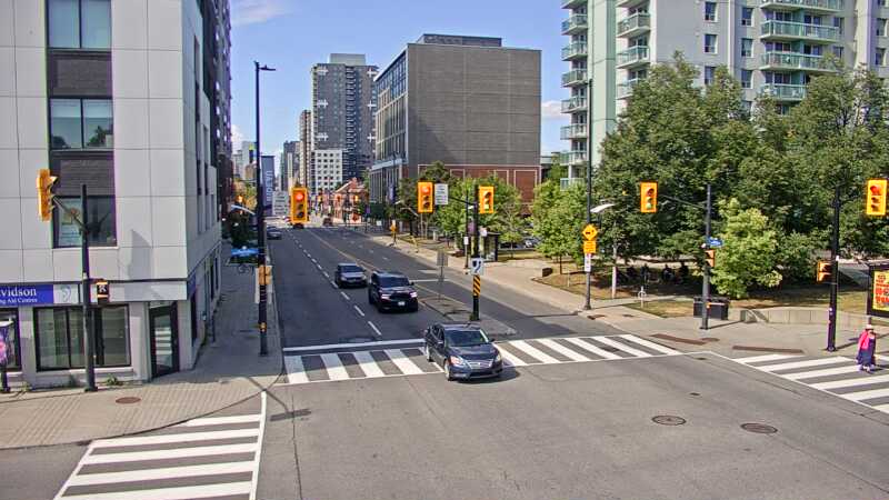Traffic camera image at 2025-08-24 15:00:25
