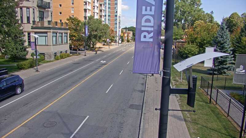 Traffic camera image at 2025-09-14 17:50:35