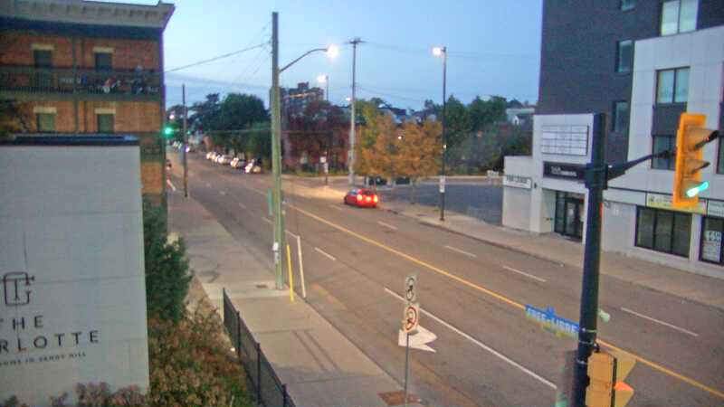Traffic camera image at 2025-09-18 10:20:22