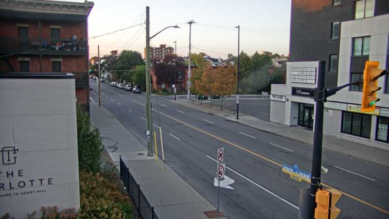 Traffic camera image at 2025-09-18 11:00:22