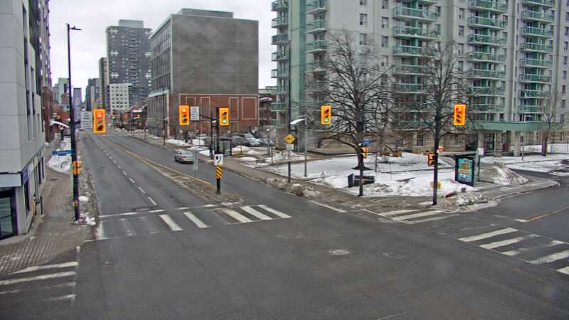 Traffic camera image at 2025-03-09 13:40:34