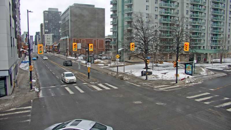 Traffic camera image at 2025-03-09 14:30:21