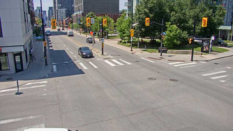 Traffic camera image at 2025-06-30 16:50:26
