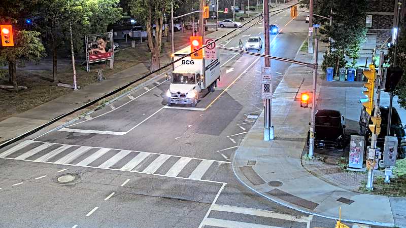 Traffic camera image at 2025-08-04 01:25:22