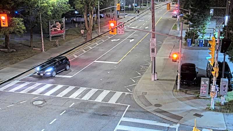 Traffic camera image at 2025-08-04 02:40:21
