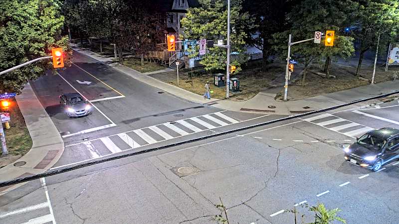 Traffic camera image at 2025-08-25 00:30:22