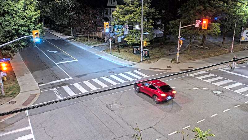 Traffic camera image at 2025-08-25 04:05:21
