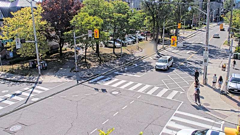 Traffic camera image at 2025-09-14 17:40:24