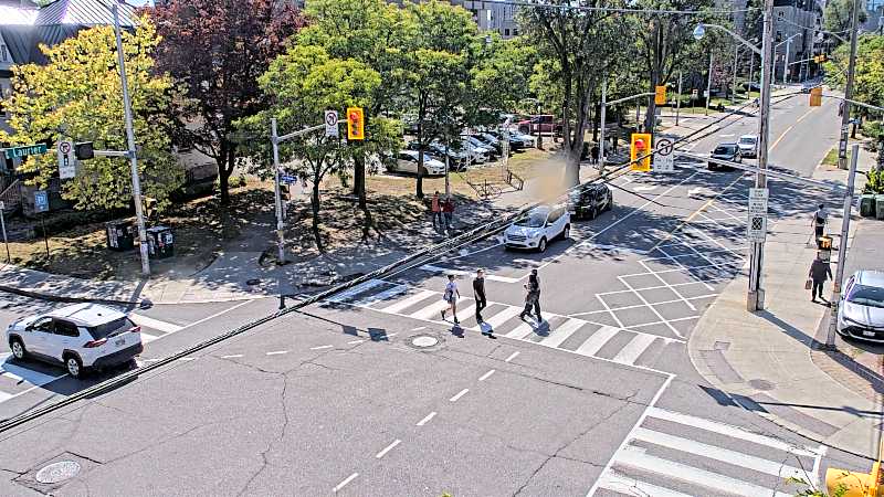 Traffic camera image at 2025-09-14 17:45:30