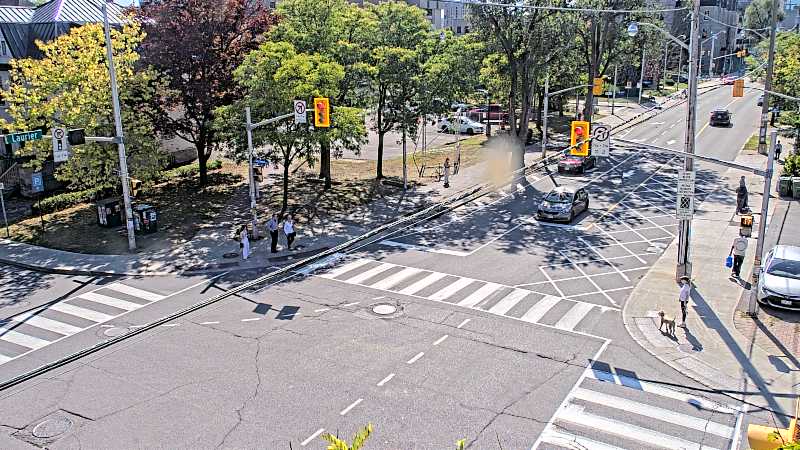 Traffic camera image at 2025-09-14 18:35:23