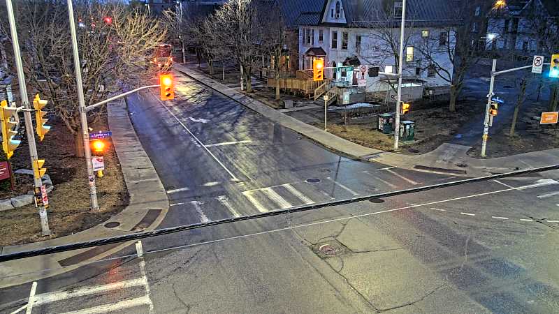 Traffic camera image at 2025-03-25 10:36:10