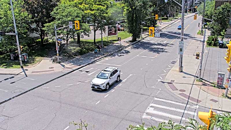 Traffic camera image at 2025-06-30 17:05:31