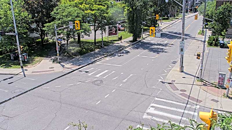 Traffic camera image at 2025-06-30 17:10:33