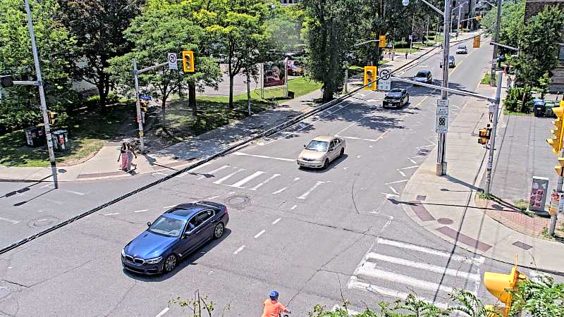 Traffic camera image at 2025-06-30 17:15:36