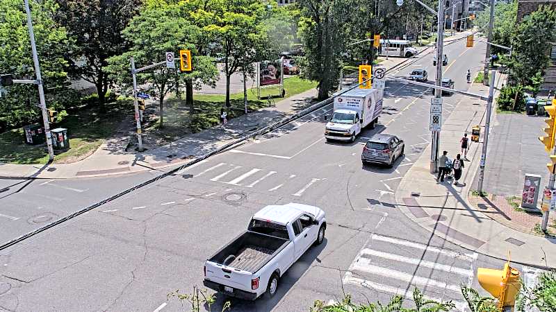 Traffic camera image at 2025-06-30 17:55:24