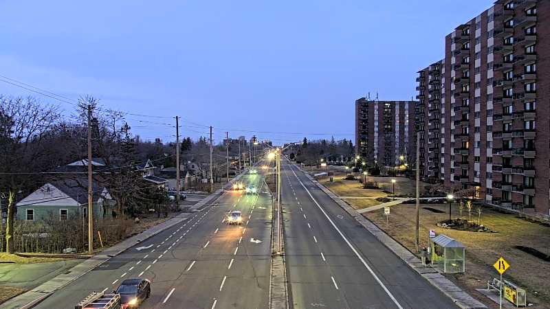 Traffic camera image at 2025-03-25 10:40:06