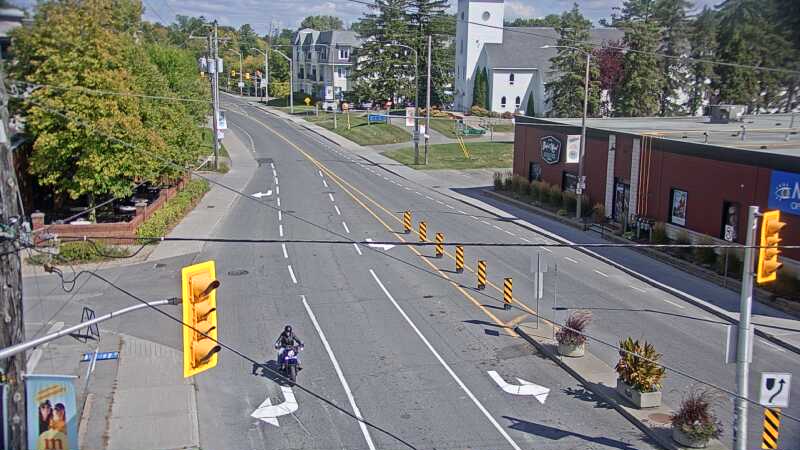 Traffic camera image at 2025-09-14 17:15:27