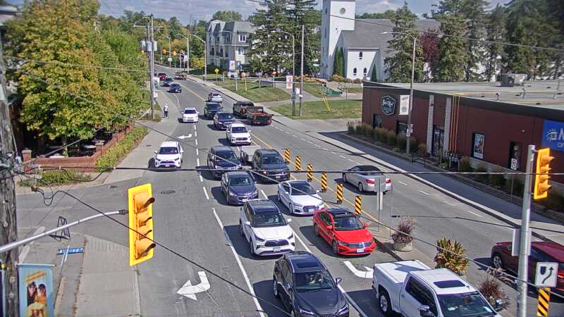 Traffic camera image at 2025-09-14 17:20:23