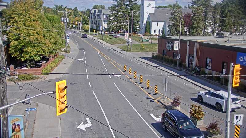 Traffic camera image at 2025-09-14 17:35:25