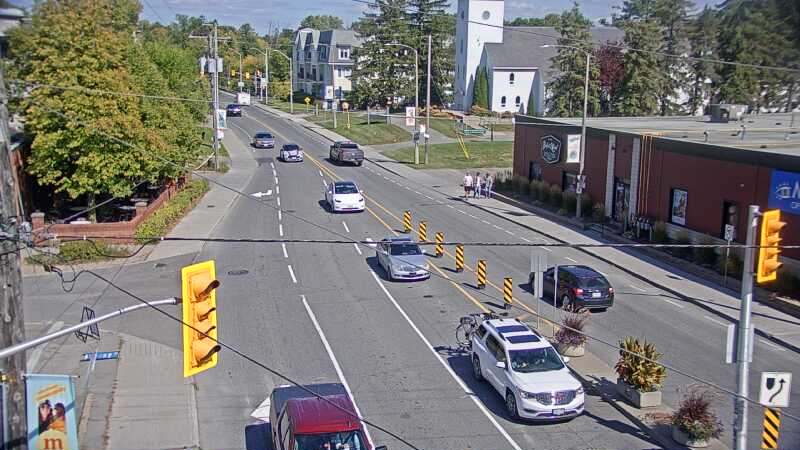 Traffic camera image at 2025-09-14 18:10:24