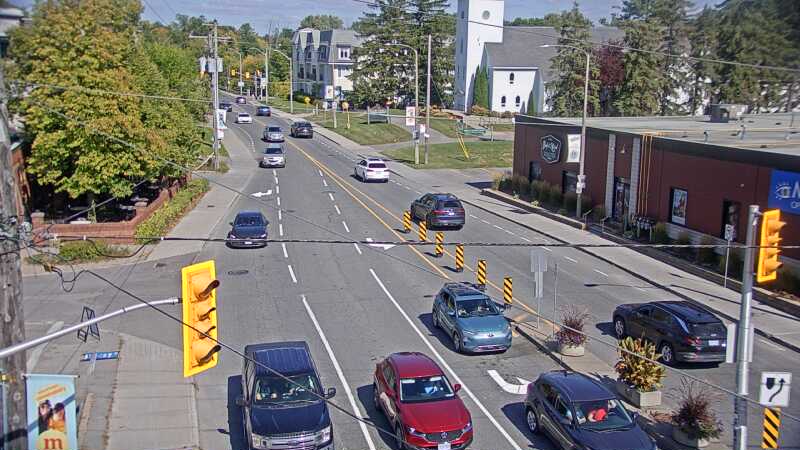 Traffic camera image at 2025-09-14 18:35:24