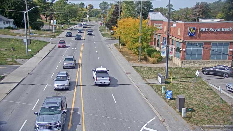Traffic camera image at 2025-09-17 17:35:28