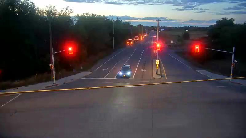 Traffic camera image at 2025-08-25 00:15:26