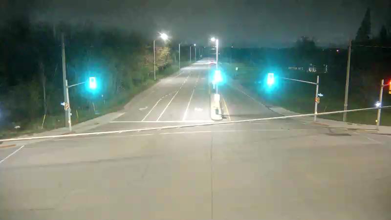 Traffic camera image at 2025-05-09 06:00:18
