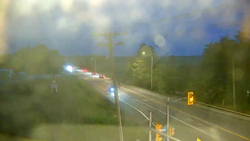 Traffic camera image at 2025-07-31 01:10:26