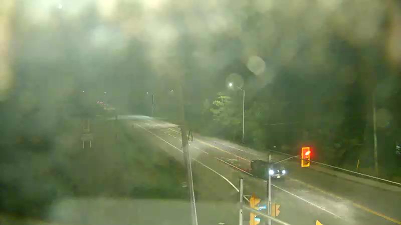 Traffic camera image at 2025-07-31 01:35:27