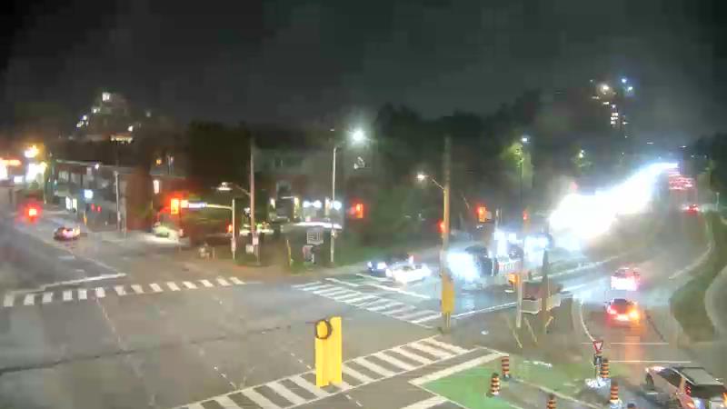 Traffic camera image at 2025-08-04 02:10:25