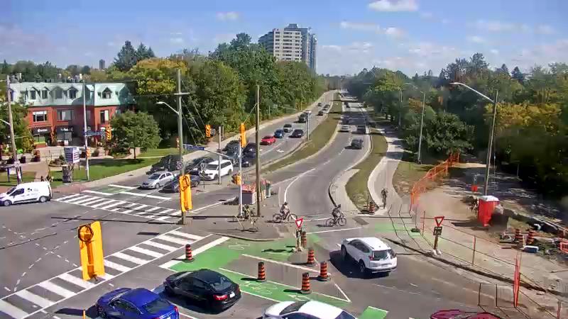 Traffic camera image at 2025-09-14 17:35:25
