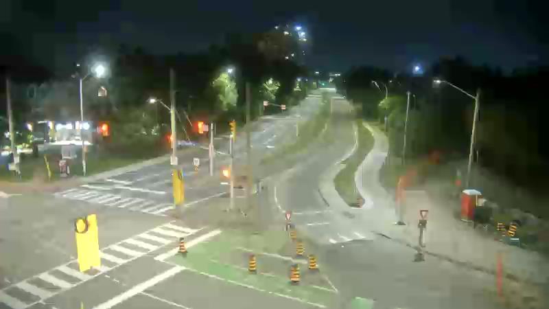 Traffic camera image at 2025-09-15 04:40:23