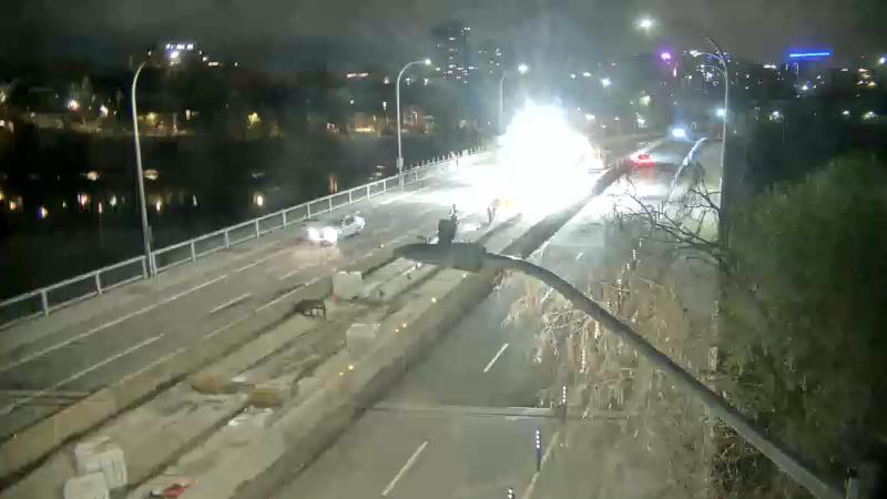Traffic camera image at 2025-05-09 05:55:19