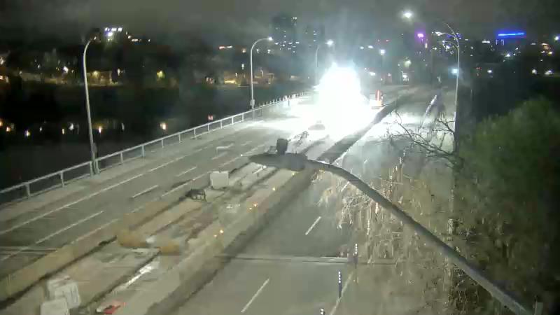Traffic camera image at 2025-05-09 06:36:01