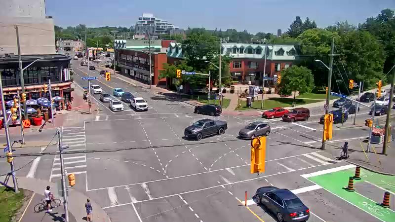 Traffic camera image at 2025-06-30 17:15:36