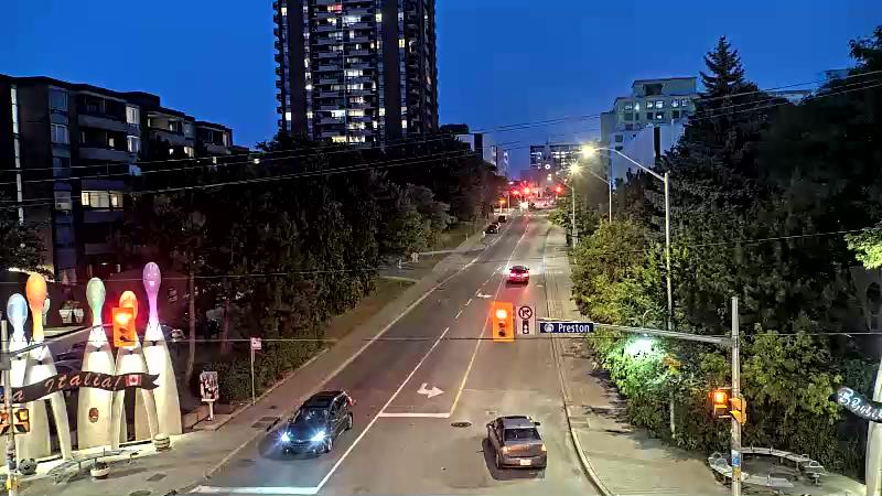 Traffic camera image at 2025-08-04 01:00:20