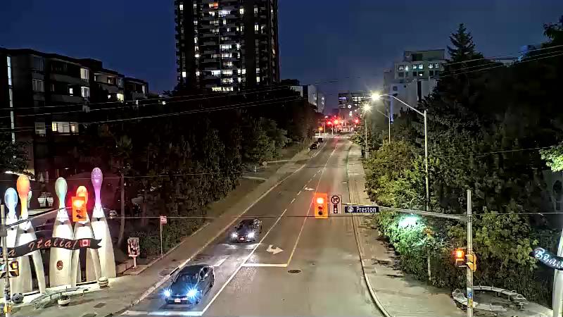 Traffic camera image at 2025-08-04 01:10:23