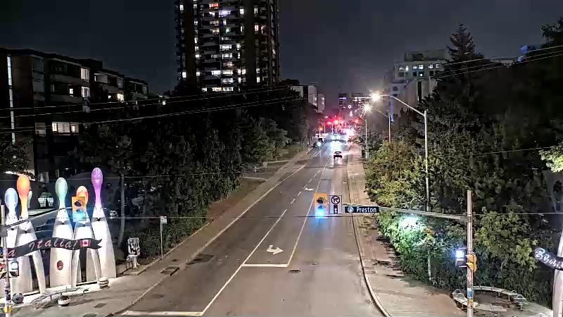 Traffic camera image at 2025-08-04 01:40:22